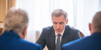 Василий Анохин провёл рабочую встречу с заместителем генпрокурора РФ и новым прокурором Смоленской области - Смоленская газета