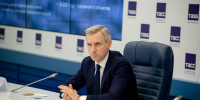 Василий Анохин поздравил смолян с Днём Конституции и назвал Основной закон фундаментом развития страны - SmolDaily.Ru