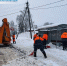 Смоленскавтодор продолжает очищать остановки транспорта от снега - Смоленская газета
