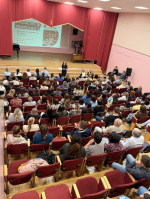 В Смоленске родители расплакались после разговора о детских ДТП и автокреслах